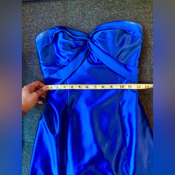 Strapless Sweetheart Neckline Floor Length Royal Blue Prom Evening Gown Dress - Picture 4 of 9